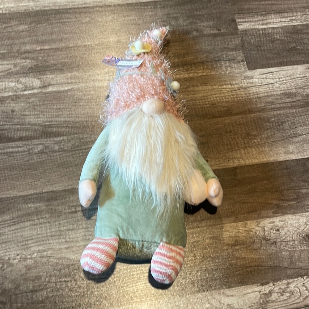 NWT Jolie Fleur Spring Gnome